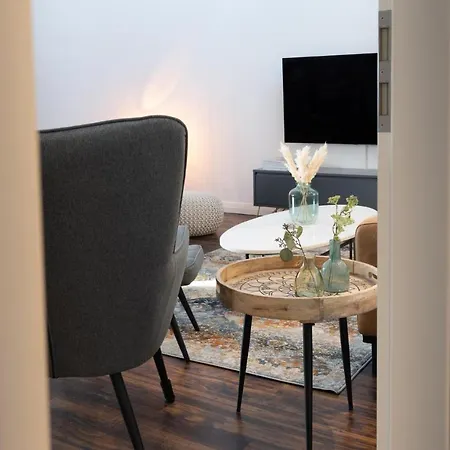 Mühlenhof 9 *